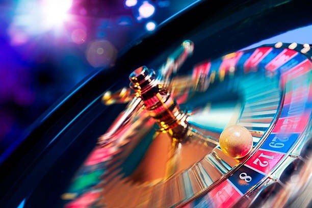 Player decision interface for hit stand double down